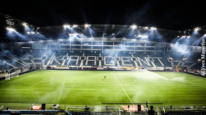  حققت مصابيح Philips رؤية واضحة لكلٍ من اللاعبين والمتفرجين في ملعب غيلامكو أرينا، ببلجيكا
