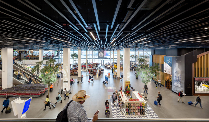 Retail and leisure areas in airports