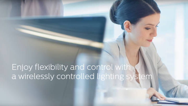 ‏‫نظام الإضاءة الذي يتم التحكم به لاسلكيًا - سبيس وايز من Philips