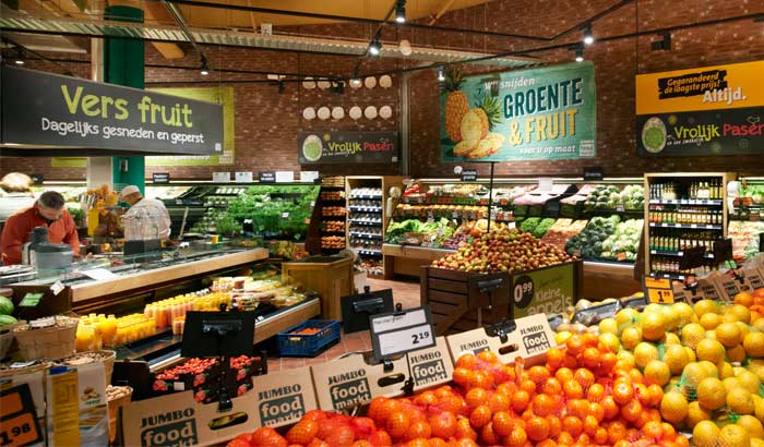 قسم الخضروات والفواكه الطازجة بمتجر Jumbo Foodmarkt الهولندي